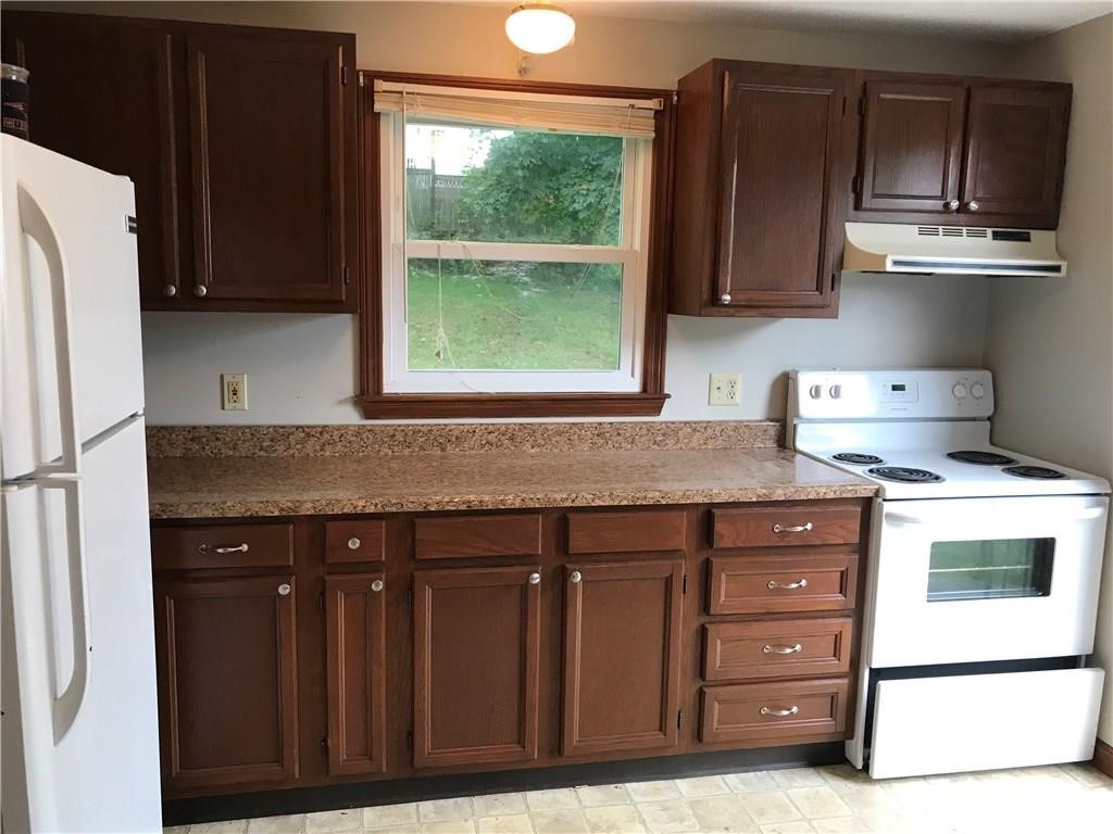 306 Minerva Avenue Cumberland, RI 02864 - Photo 2 of 16