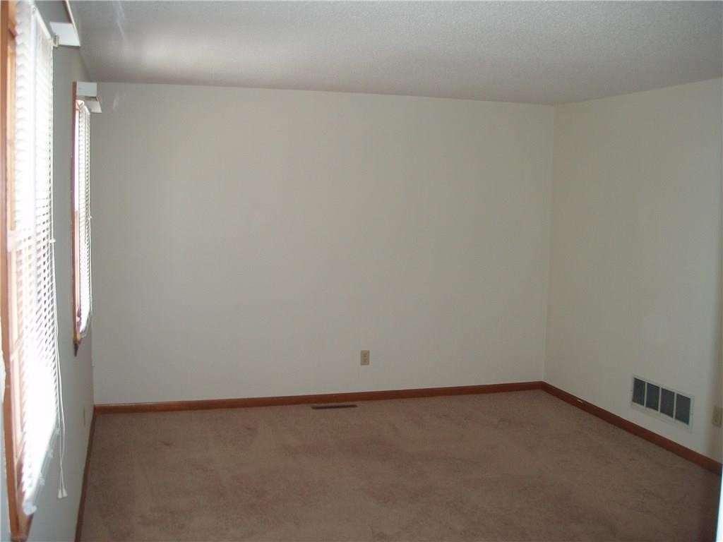306 Minerva Avenue Cumberland, RI 02864 - Photo 6 of 16