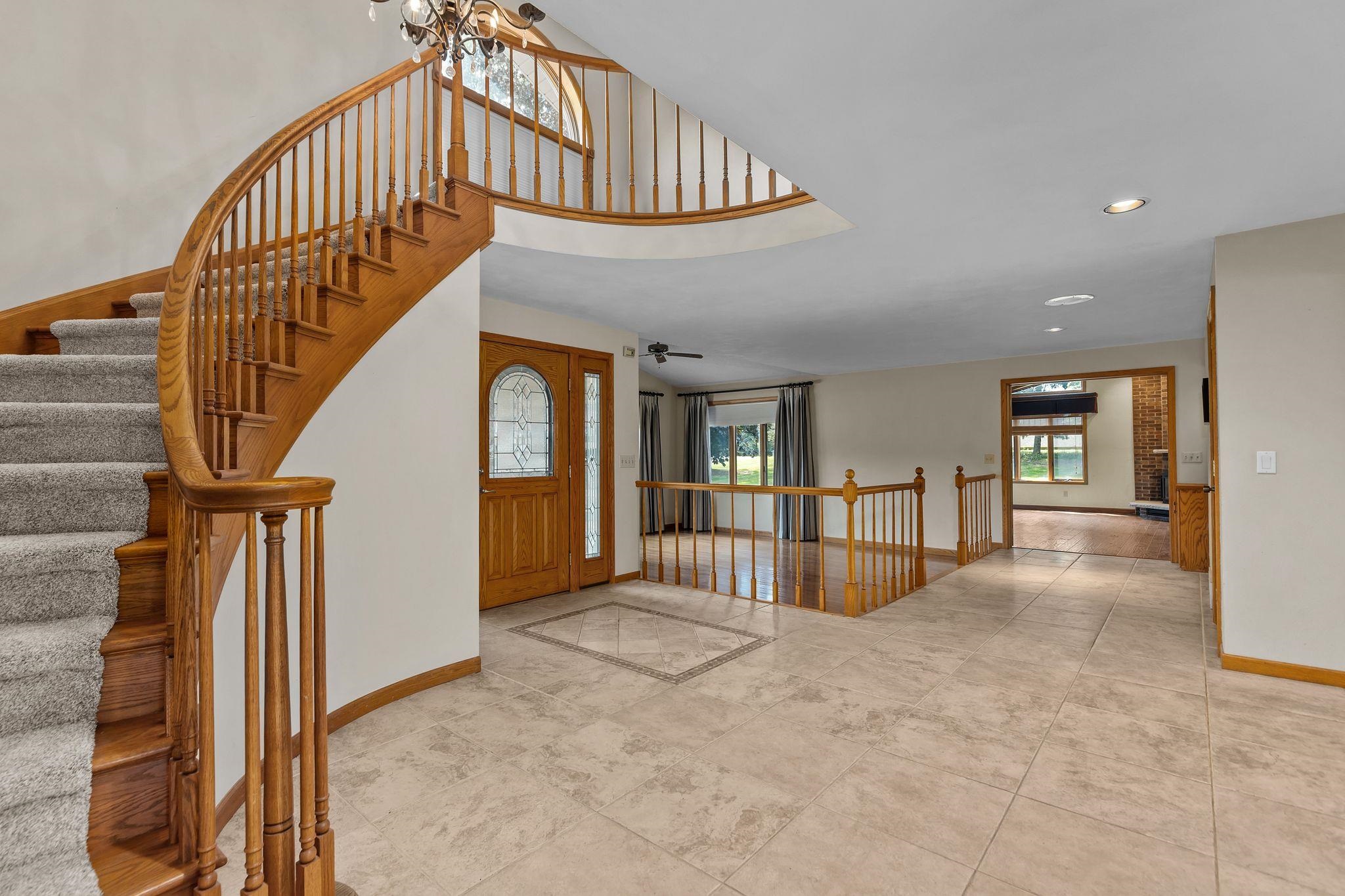 9 North Kurt Avenue Appleton, WI 54913 - Photo 9 of 41