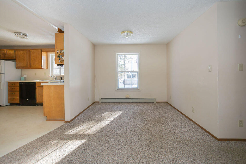 614 Fairbanks Road Farmington, ME 04938 - Photo 7 of 39 taylor-kaminsky-photo-17