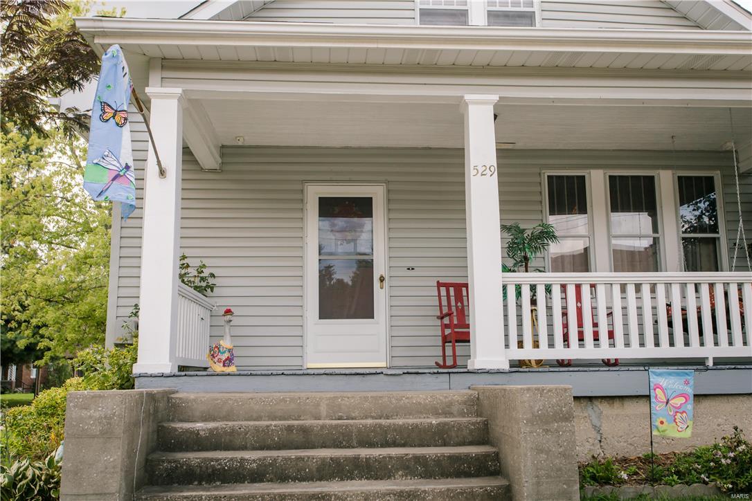 529 South Church Street Waterloo, IL 62298 - Photo 2 of 41