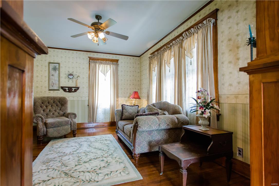 529 South Church Street Waterloo, IL 62298 - Photo 11 of 41