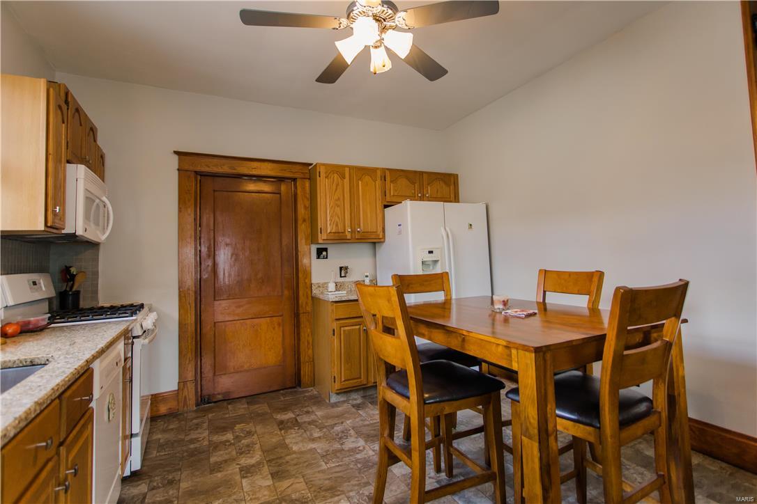 529 South Church Street Waterloo, IL 62298 - Photo 18 of 41