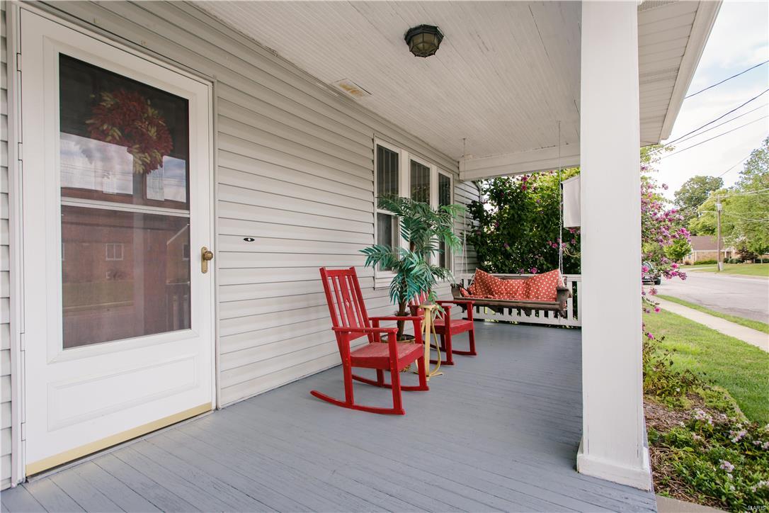 529 South Church Street Waterloo, IL 62298 - Photo 3 of 41