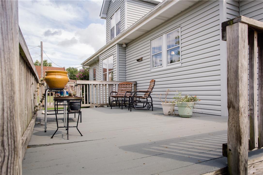 529 South Church Street Waterloo, IL 62298 - Photo 4 of 41