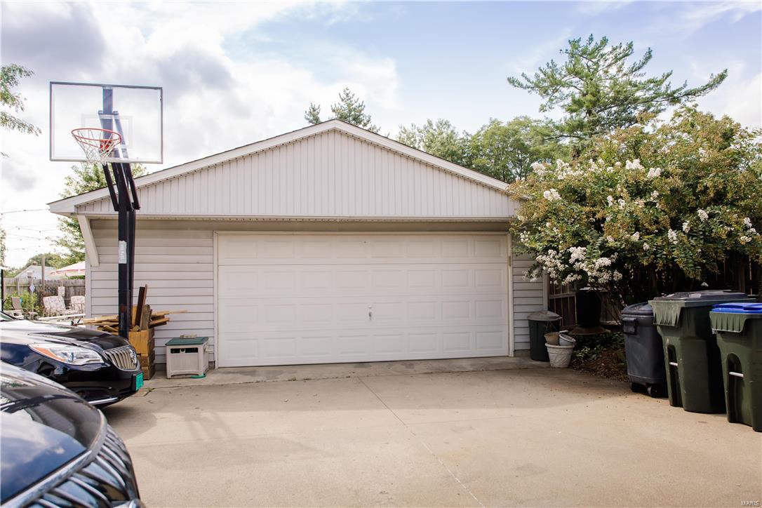 529 South Church Street Waterloo, IL 62298 - Photo 5 of 41