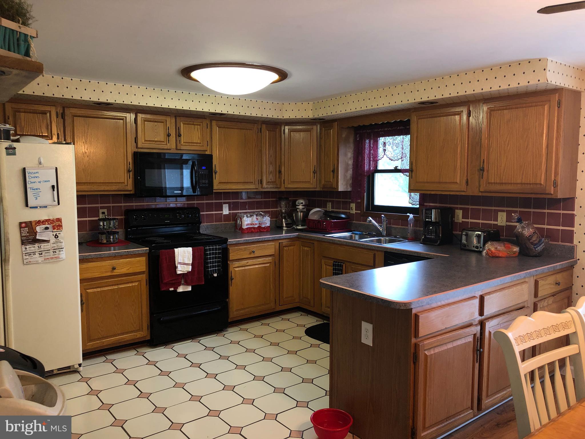 3411 Schoolhouse Road Dover, PA 17315 - Photo 5 of 10 Kitchen
