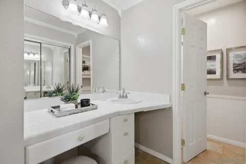 $1,549,000 | 10325 Avenida Magnifica, San Diego, CA 92131