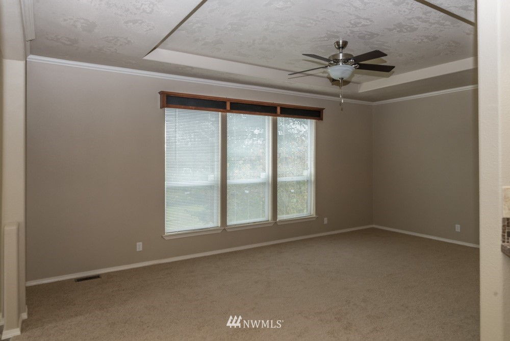 6597 Long Lake Road Southeast Port Orchard, WA 98367 - Photo 8 of 25 Gallery Image 8