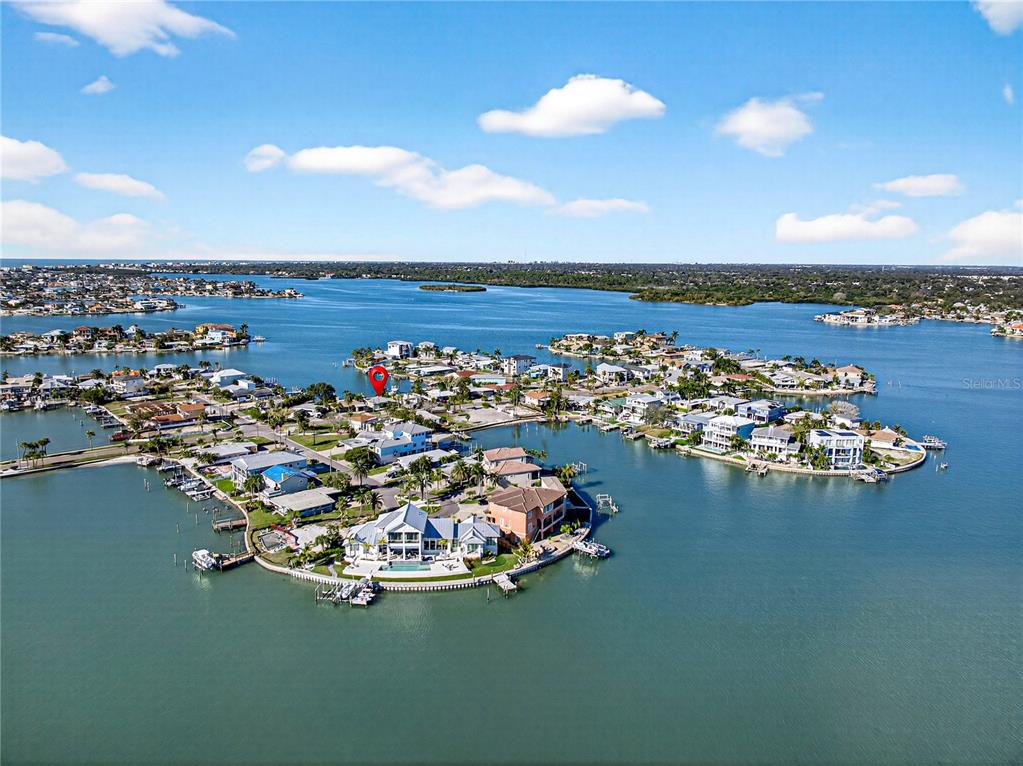 406 161st Avenue Redington Beach, FL 33708 - Photo 12 of 24 Gallery Image 12