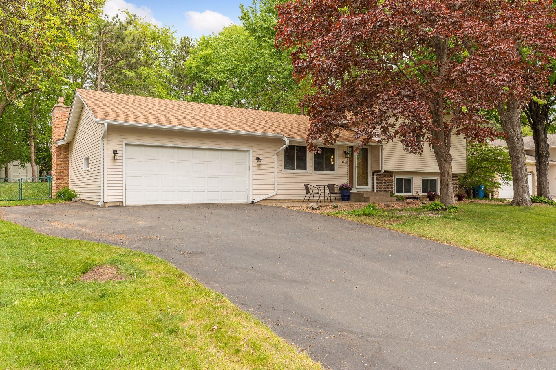 7210 Willow Road Maple Grove, MN 55369 - Photo 3 of 45 Gallery Image 3