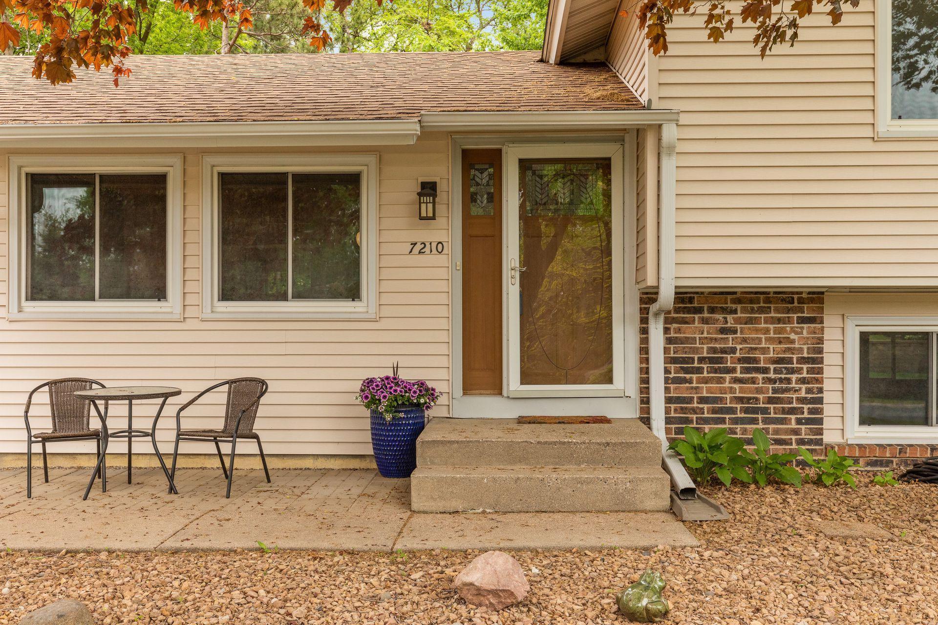 7210 Willow Road Maple Grove, MN 55369 - Photo 4 of 45 Gallery Image 4
