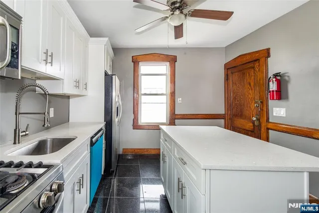 $2,400 | 59 Falmouth Avenue, Elmwood Park, NJ 07407