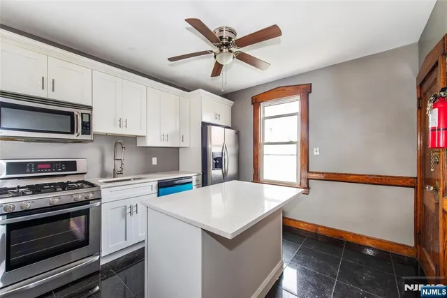 $2,400 | 59 Falmouth Avenue, Elmwood Park, NJ 07407