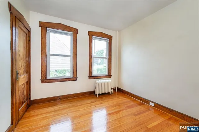 $2,400 | 59 Falmouth Avenue, Elmwood Park, NJ 07407