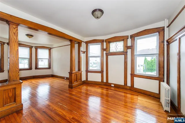 $2,400 | 59 Falmouth Avenue, Elmwood Park, NJ 07407