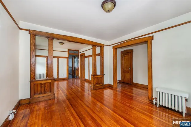 $2,400 | 59 Falmouth Avenue, Elmwood Park, NJ 07407