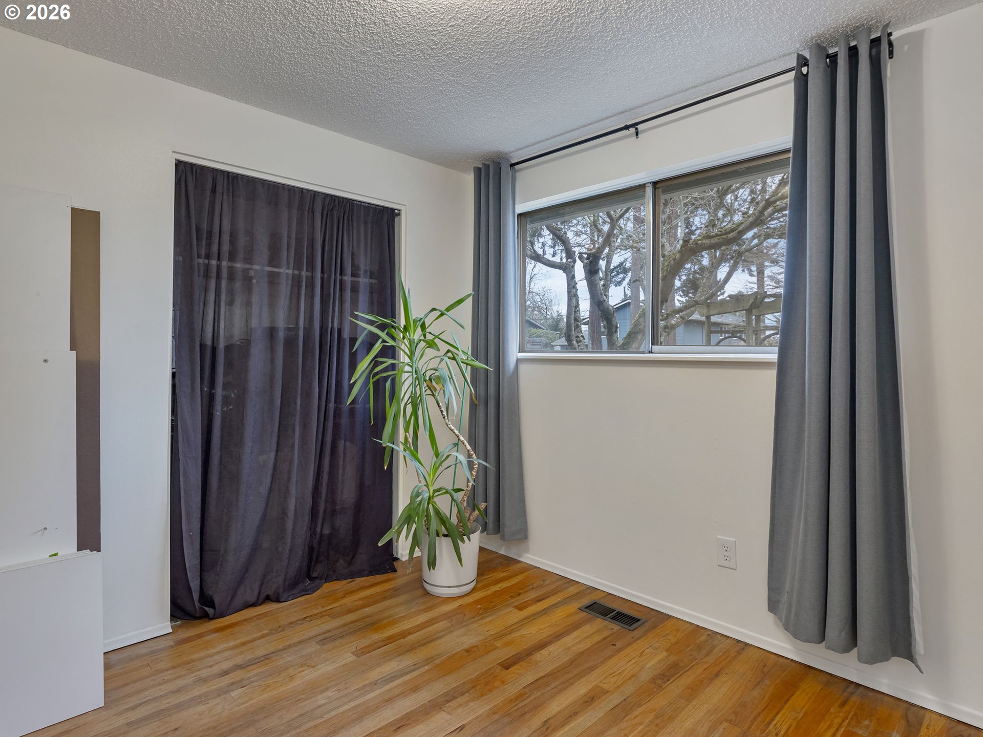 1033 Northeast 178th Avenue Portland, OR 97230 - Photo 17 of 29 a view of an entryway with a potted plant