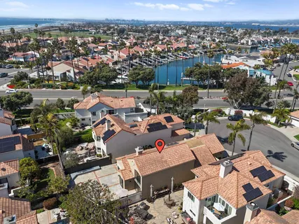 $1,650,000 | 8 St Christophers Lane, Coronado, CA 92118
