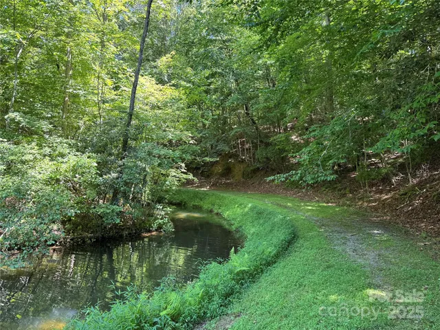 $399,000 | Tbd Tsiya Court, Brevard, NC 28712