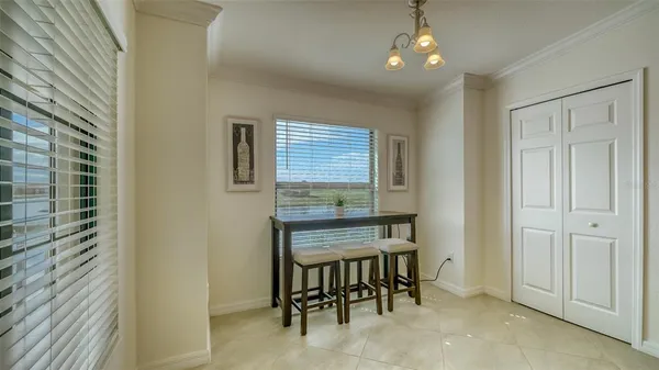 $6,500 | 5624 Palmer Circle, Unit 203, Bradenton, FL 34211