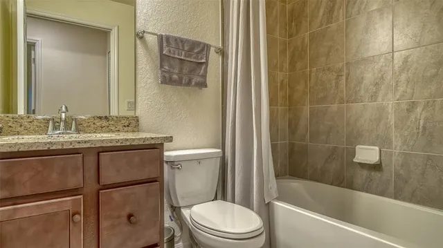 $6,500 | 5624 Palmer Circle, Unit 203, Bradenton, FL 34211