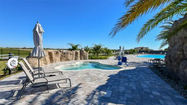 $6,500 | 5624 Palmer Circle, Unit 203, Bradenton, FL 34211