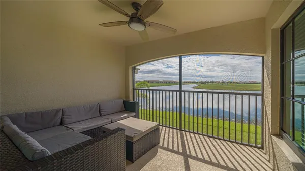 $6,500 | 5624 Palmer Circle, Unit 203, Bradenton, FL 34211
