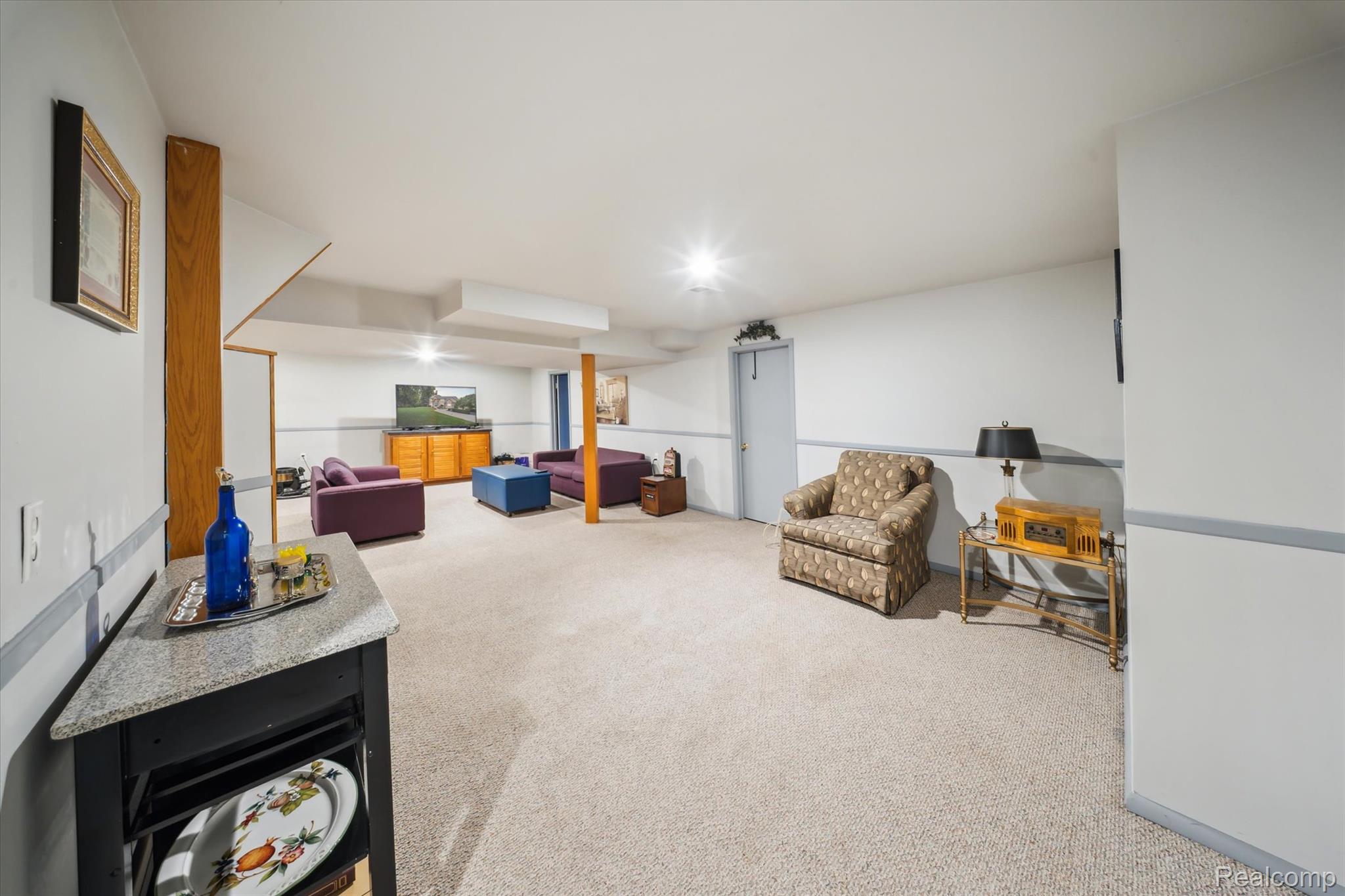 56764 Jewell Road Utica, MI 48315 - Photo 36 of 54 38-56764-Jewell-Rd-Shelby-Township-MI-48315-WindowStill-19.jpg