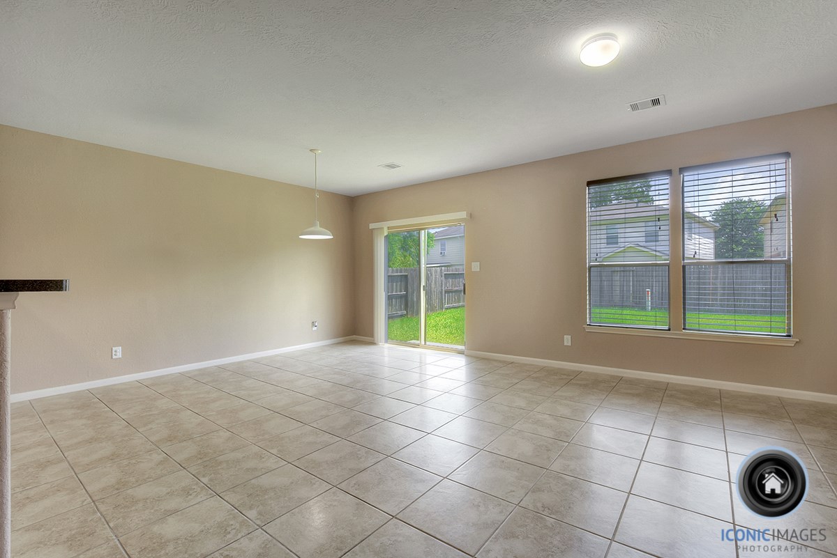 29434 Legends Bluff Drive Spring, TX 77386 - Photo 12 of 33