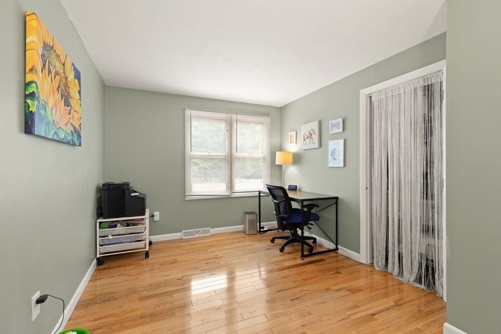 10 Cheshire Road Sharon, MA 02067 - Photo 24 of 41