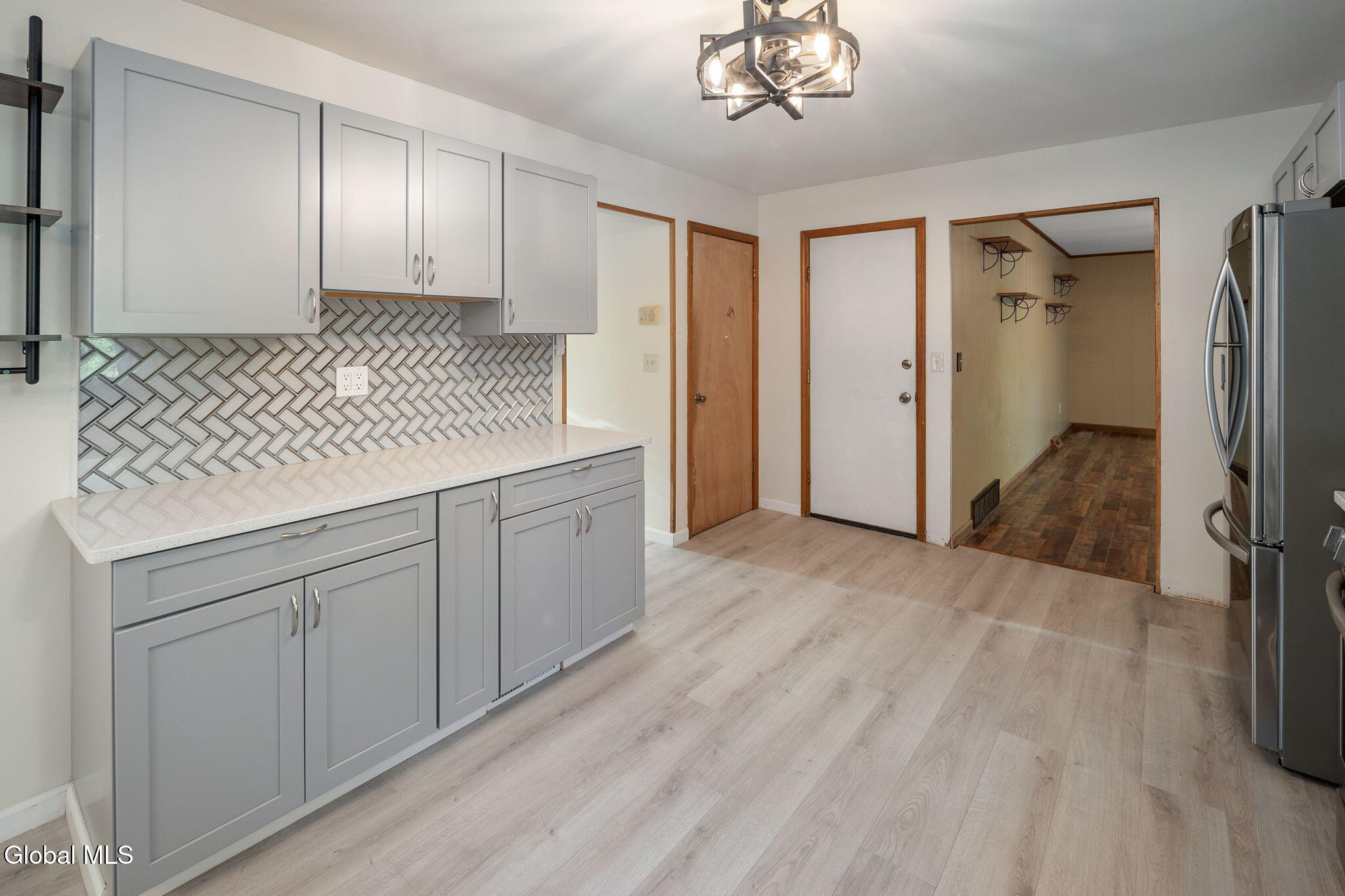 217 Shereen Court Schenectady, NY 12304 - Photo 15 of 45 15-217ShereenCt_int_10