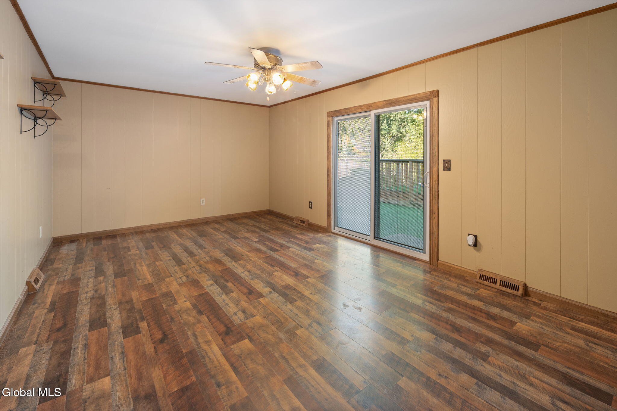 217 Shereen Court Schenectady, NY 12304 - Photo 16 of 45 16-217ShereenCt_int_11