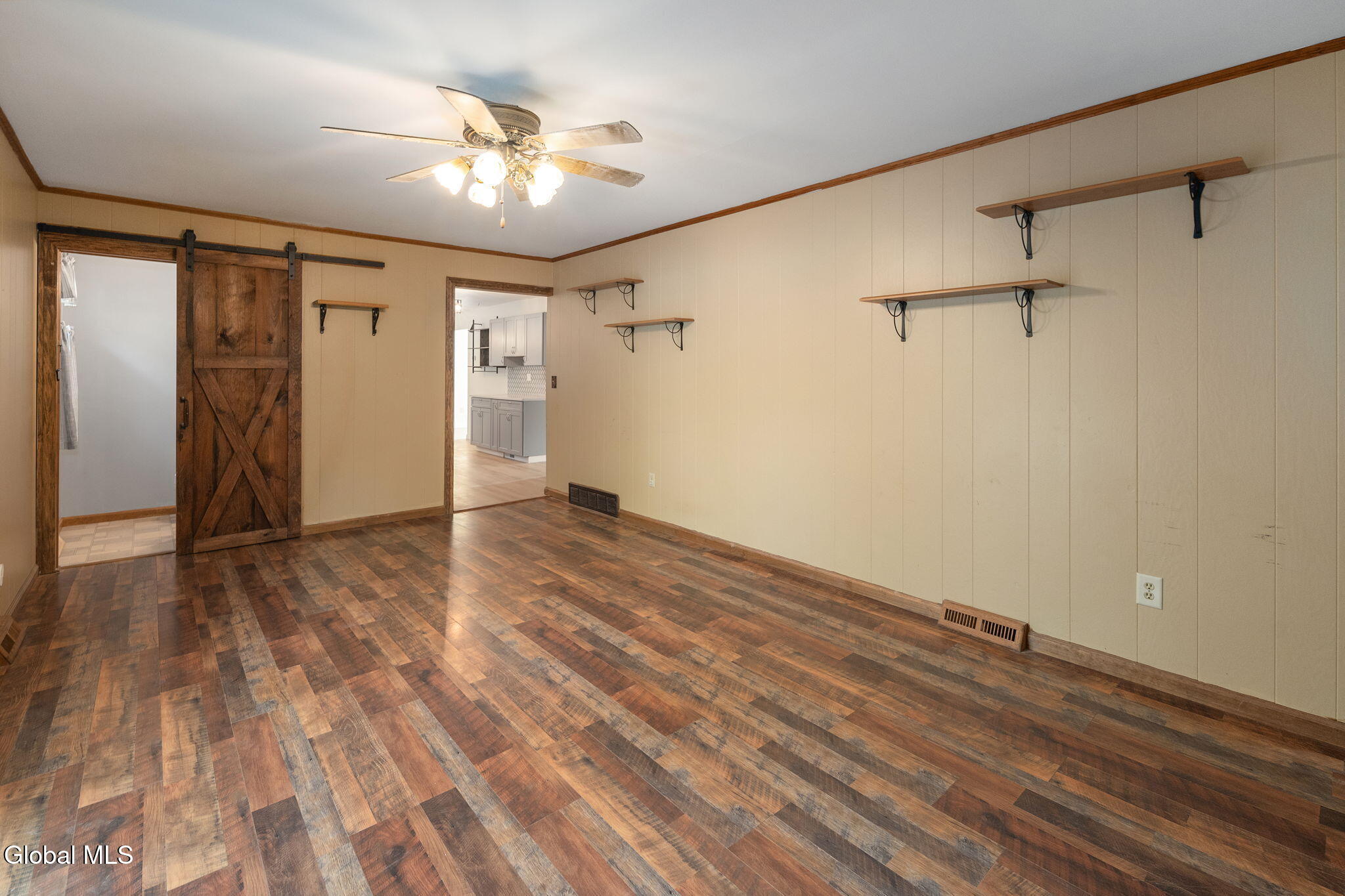 217 Shereen Court Schenectady, NY 12304 - Photo 19 of 45 19-217ShereenCt_int_14