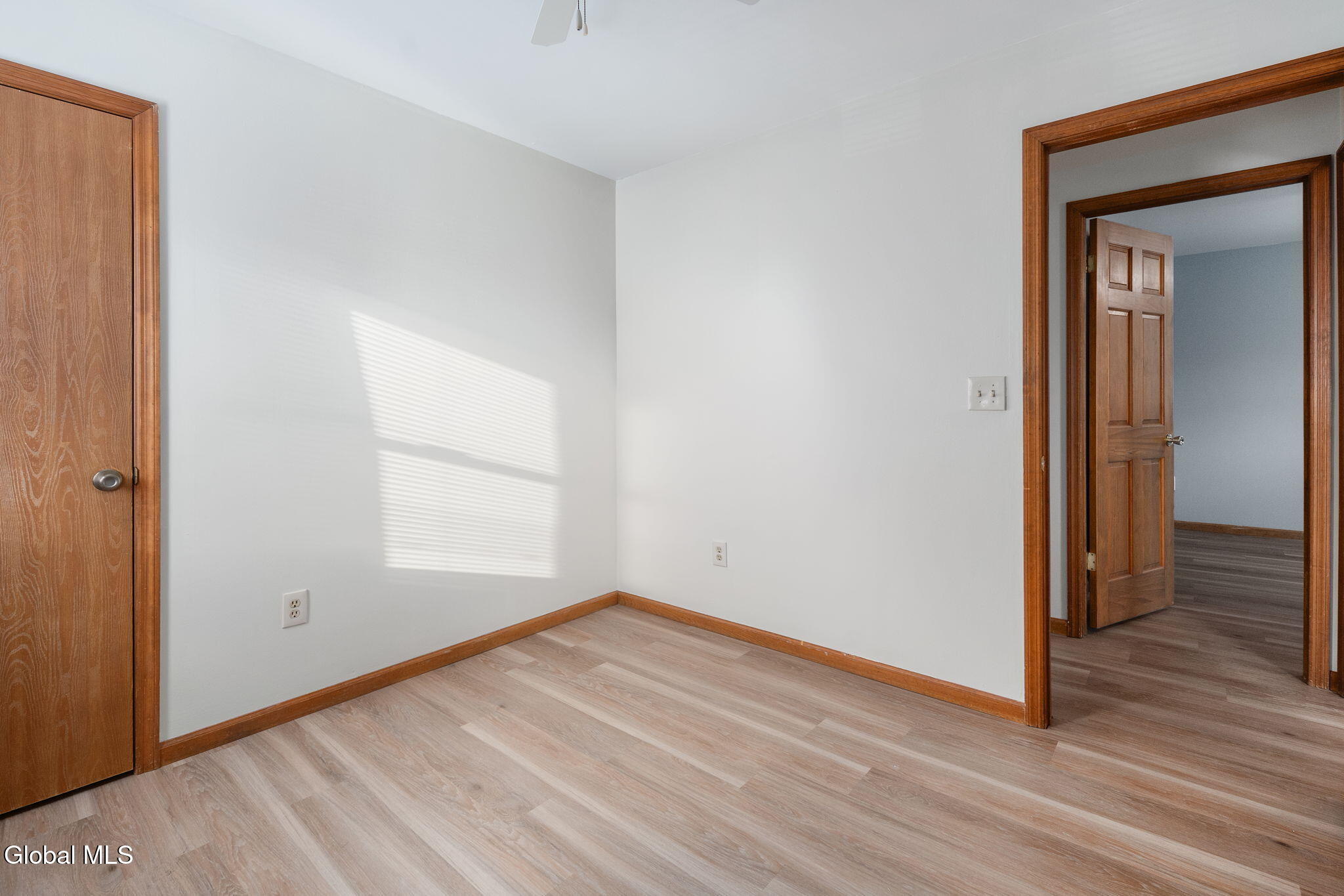 217 Shereen Court Schenectady, NY 12304 - Photo 25 of 45 26-217ShereenCt_int_21