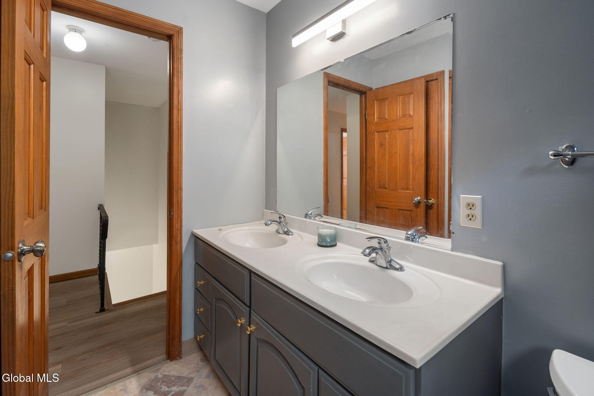 217 Shereen Court Schenectady, NY 12304 - Photo 29 of 45 30-217ShereenCt_int_25