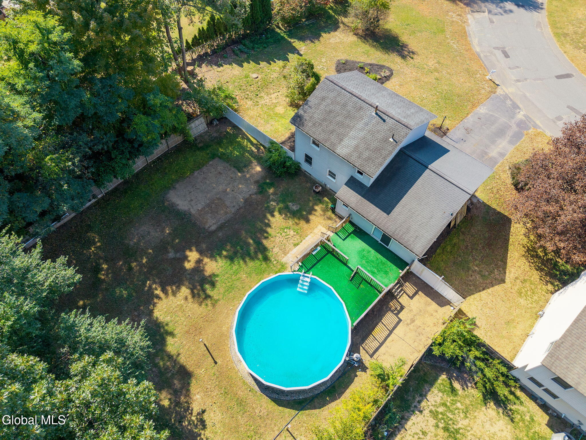 217 Shereen Court Schenectady, NY 12304 - Photo 42 of 45 45-217ShereenCt_14