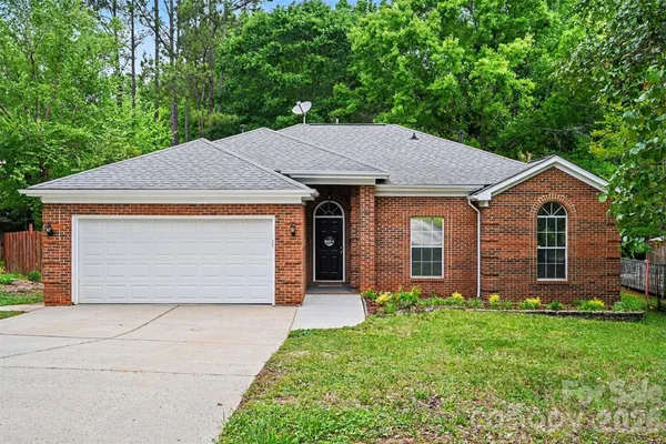 $419,000 | 13505 Gatestone Lane, Pineville, NC 28134