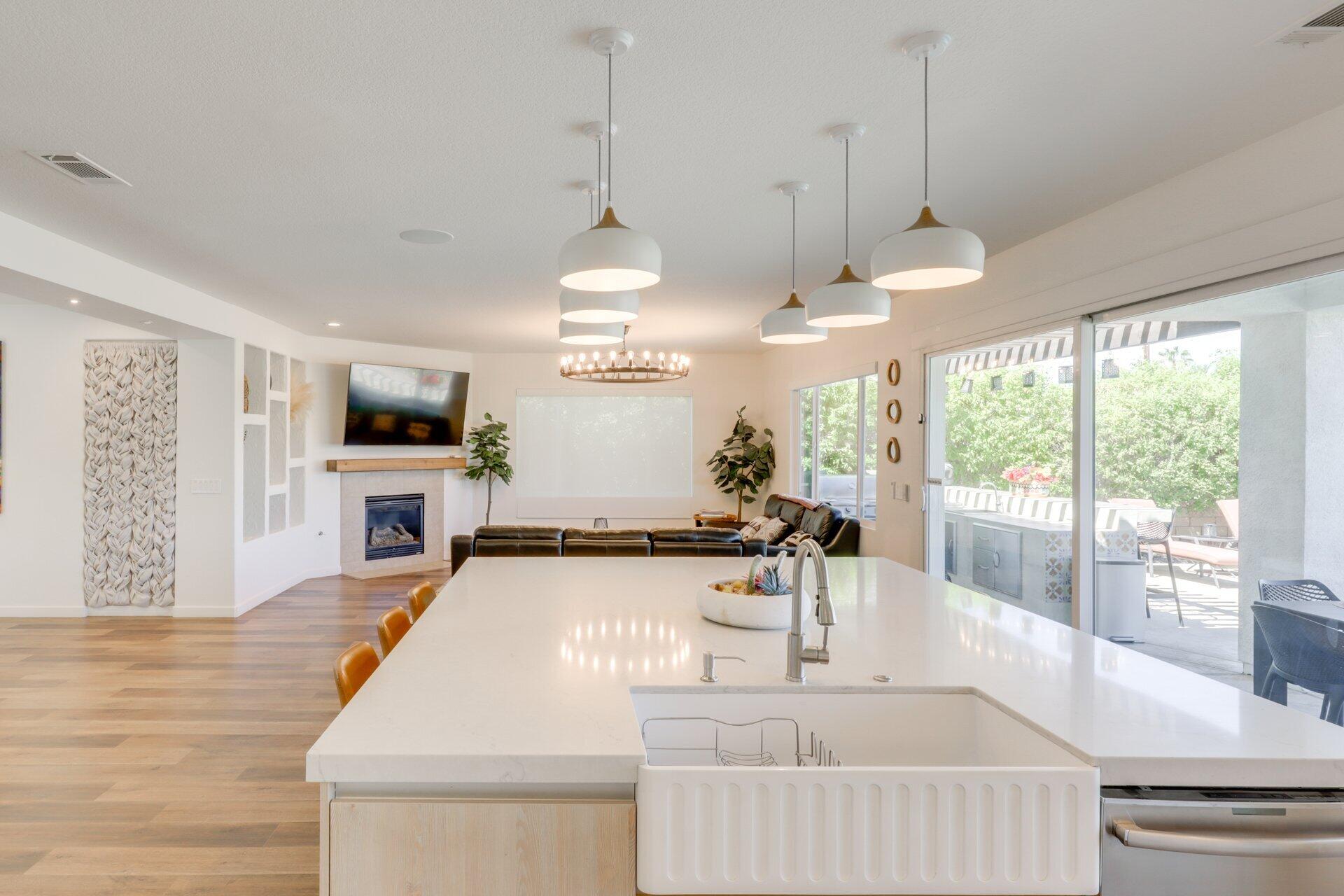 84644 Pavone Way Indio, CA 92203 - Photo 11 of 46 Kitchen