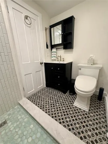 $3,200 | 75 Pelham Street, Unit D, Newport, RI 02840