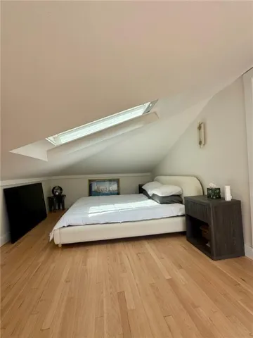 $3,200 | 75 Pelham Street, Unit D, Newport, RI 02840