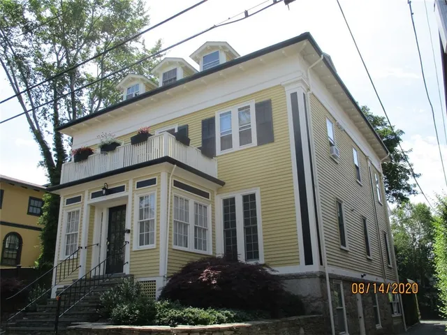 $3,200 | 75 Pelham Street, Unit D, Newport, RI 02840