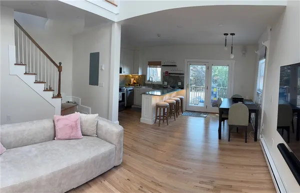 $3,200 | 75 Pelham Street, Unit D, Newport, RI 02840