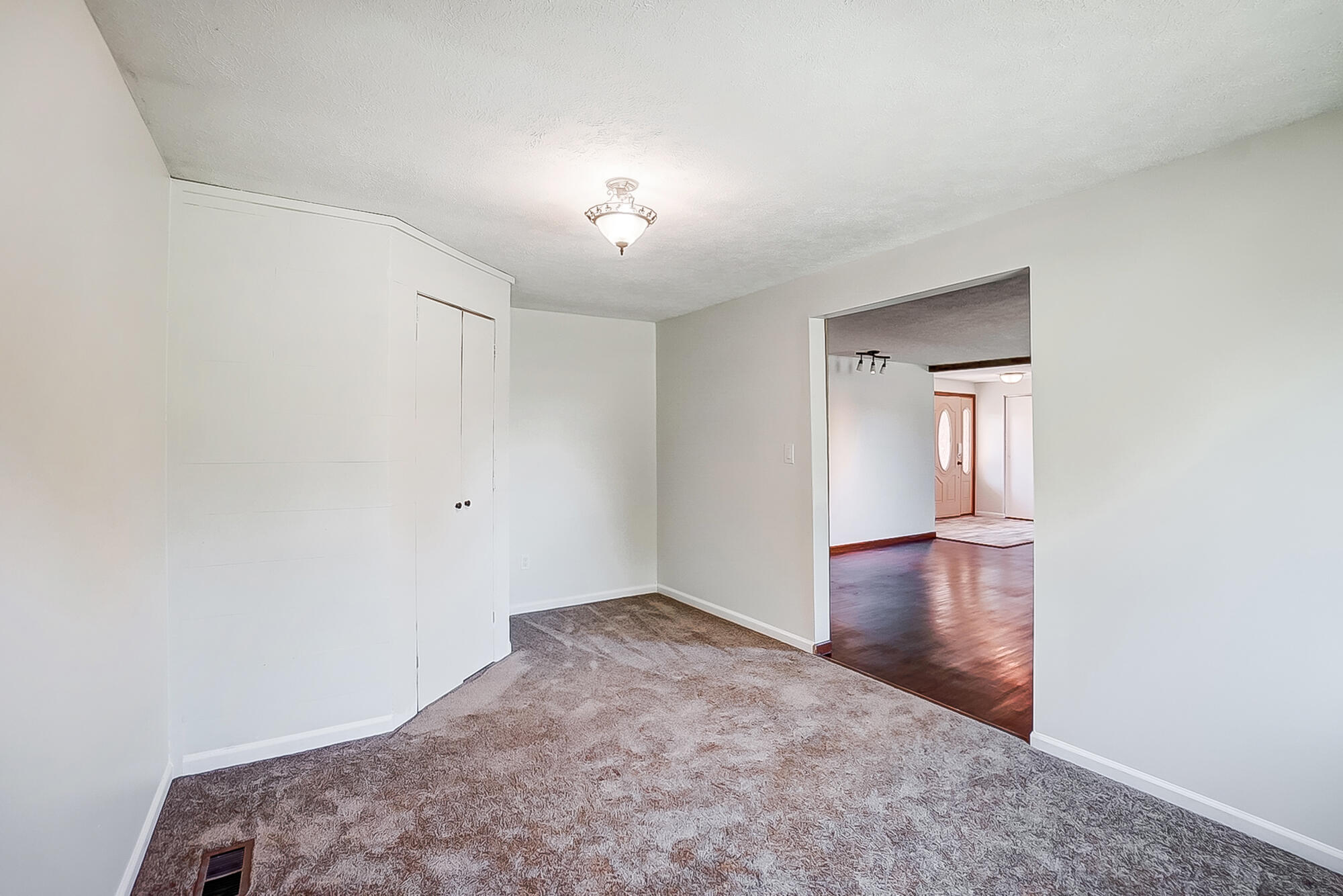 3671 Springfield Jamestown Road Springfield, OH 45502 - Photo 14 of 31