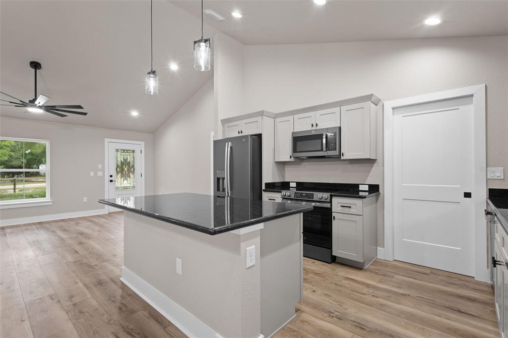 8541 Northeast 105th Avenue Bronson, FL 32621 - Photo 8 of 27