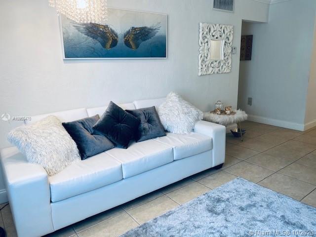 8611 Southwest 68th Court, Unit 23 Pinecrest, FL 33156 - Photo 4 of 11