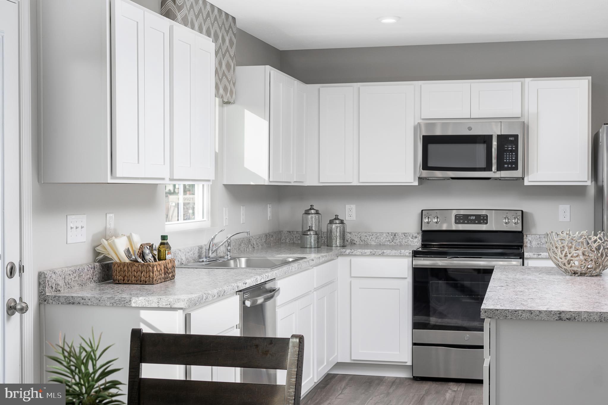 68 Spatterdock Inwood, WV 25428 - Photo 8 of 21 Kitchen