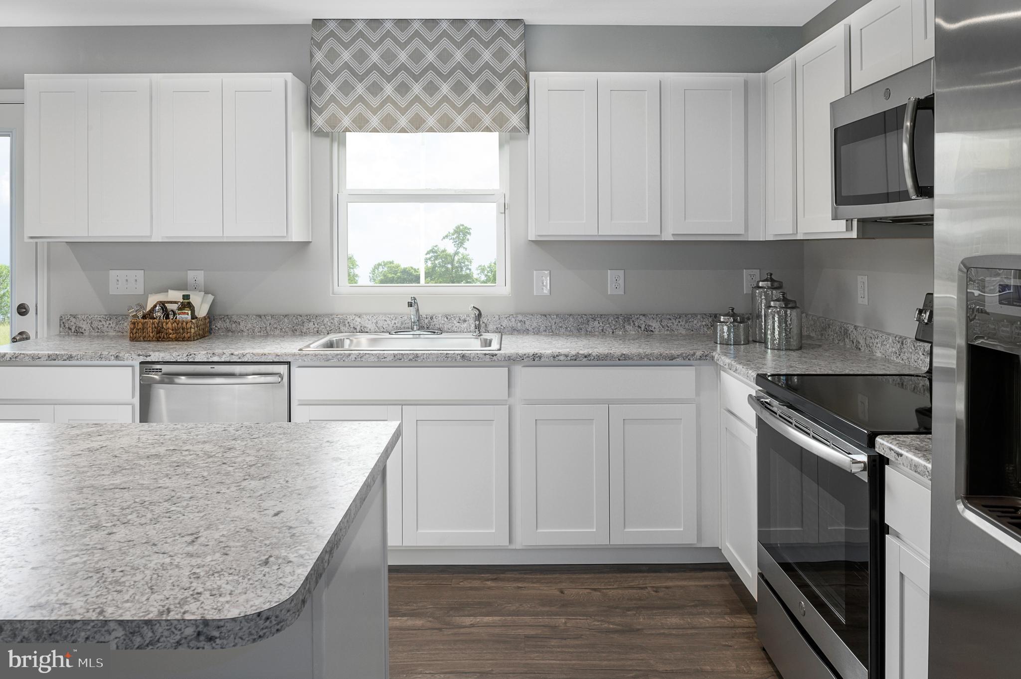 68 Spatterdock Inwood, WV 25428 - Photo 9 of 21 Kitchen