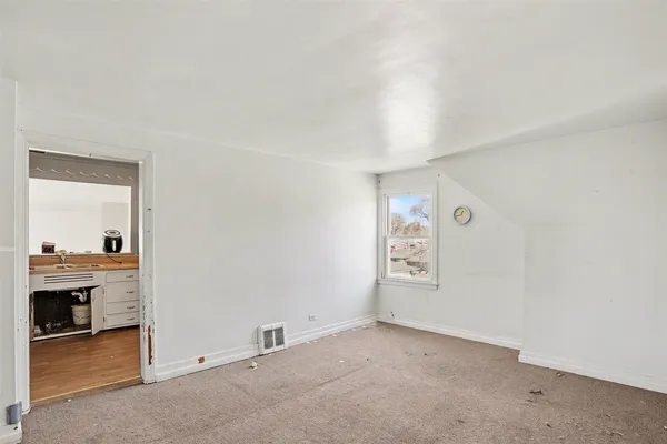 $224,900 | 8332 44th Place, Lyons, IL 60534