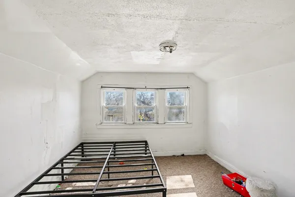 $224,900 | 8332 44th Place, Lyons, IL 60534